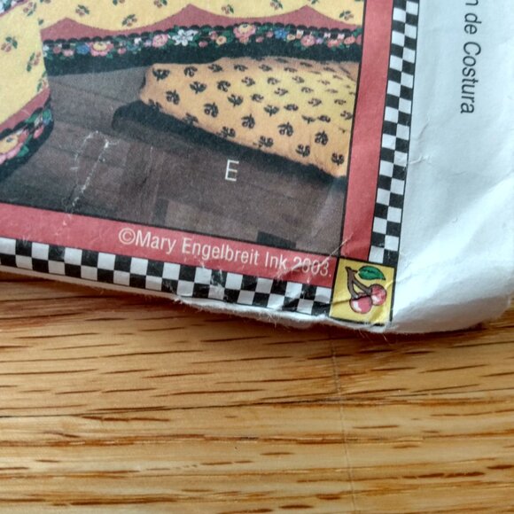 Vintage Curtains Apron Sewing Pattern Engelbreit 3982 Kitchen Decor UNCUT - Picture 3 of 10